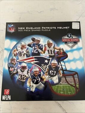 NFL  Patriots Helmet Shaped Puzzle - 500 pc - Brady/ Gronk - New